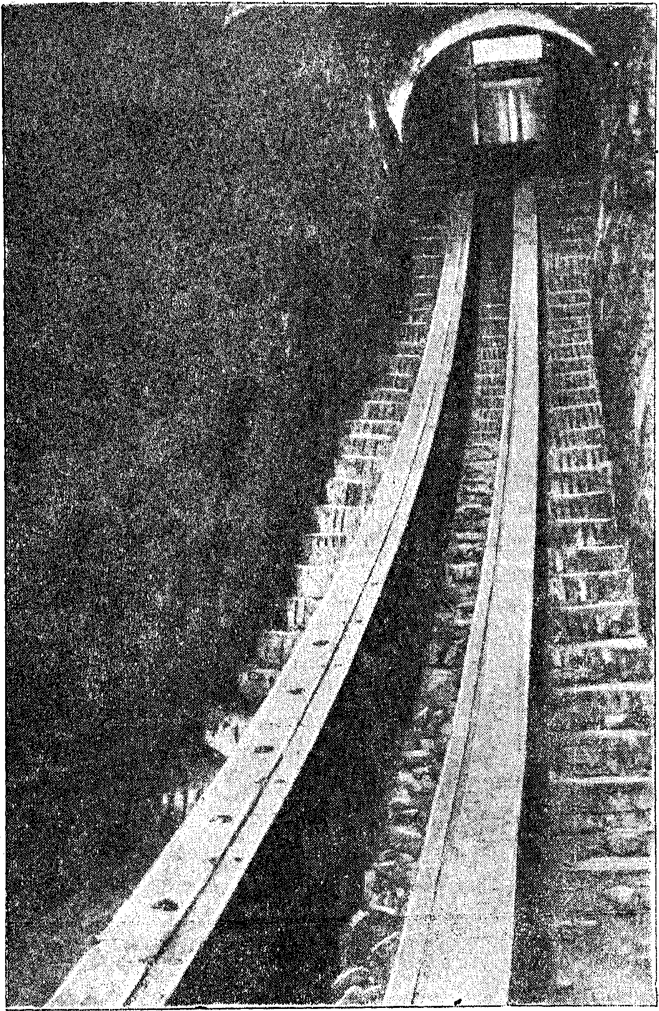 Рис. 6. Уцелевшие части дуг квадранта обсерватории Улугбека