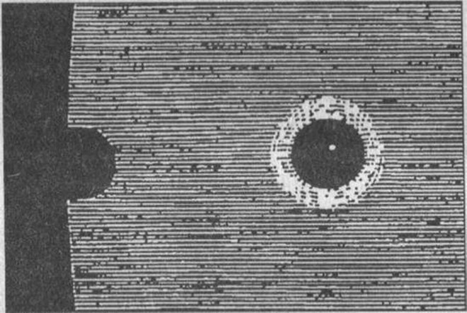 Рис. 59. Необъясненная точка света на ночной стороне Меркурия и светлый ореол вокруг планеты. Рисунок У. Хиггинса, наблюдавшего прохождение Меркурия по диску Солнца 5 ноября 1868 г